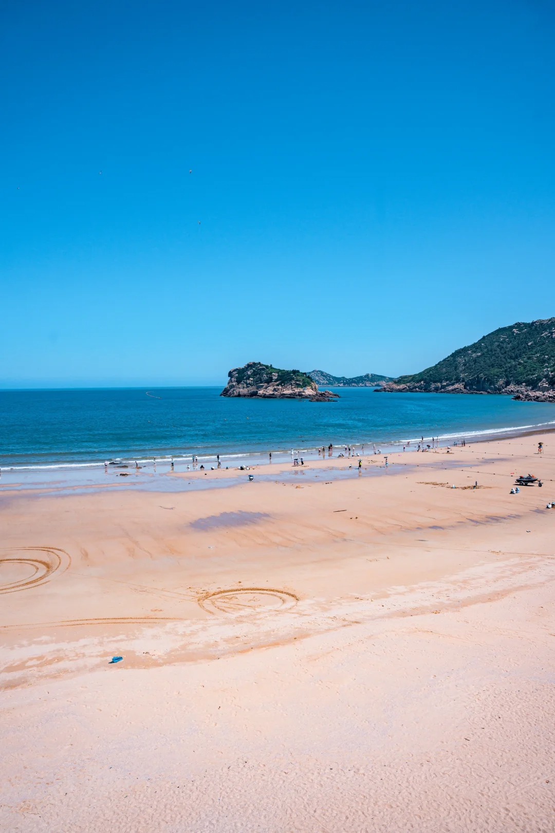 这个夏天来我的家乡浙江温州玩的话,千万不要错过南麂岛最舒服的沙滩