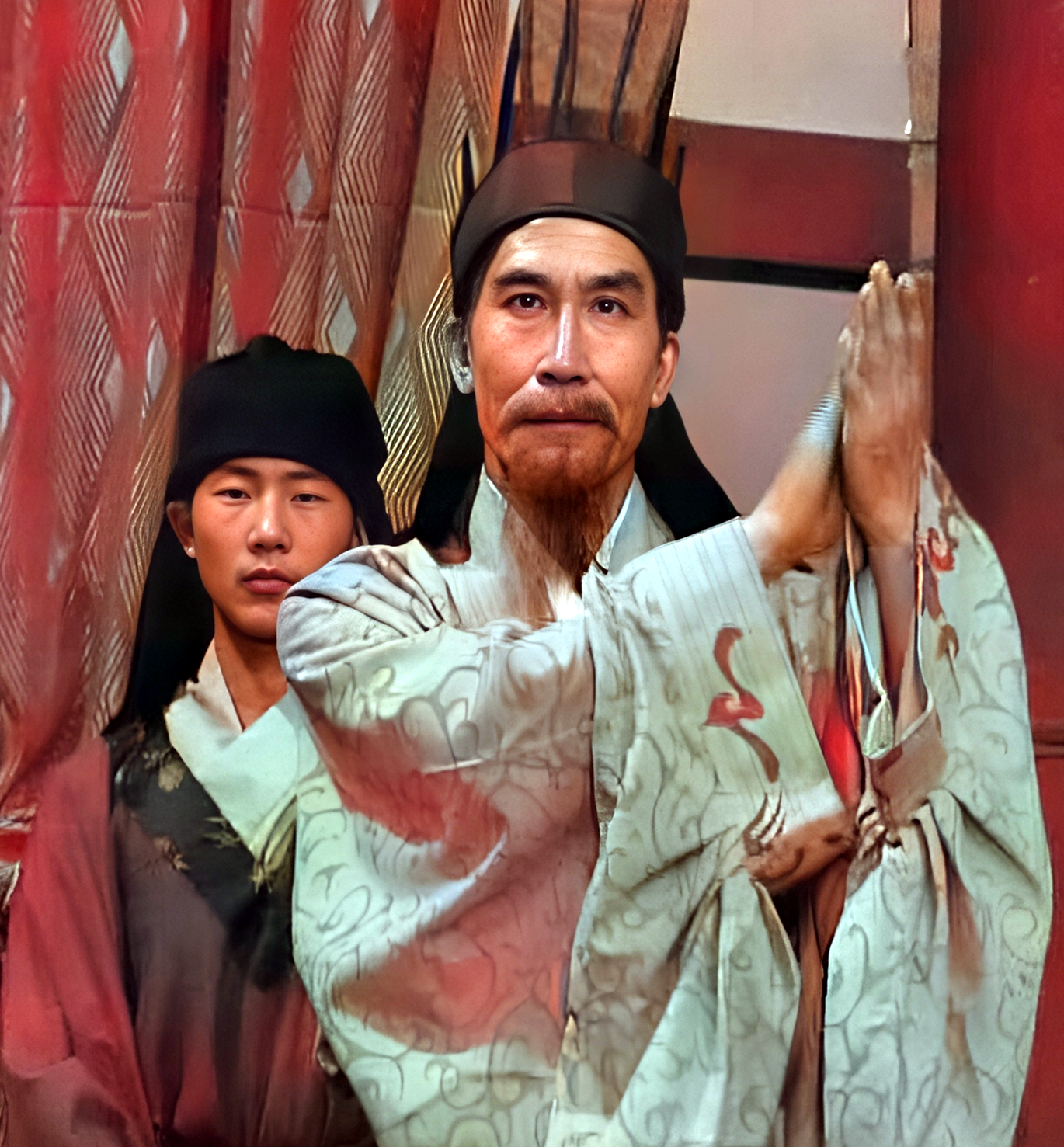 甘露五年他帮助司马昭怂恿成济杀掉皇帝曹髦