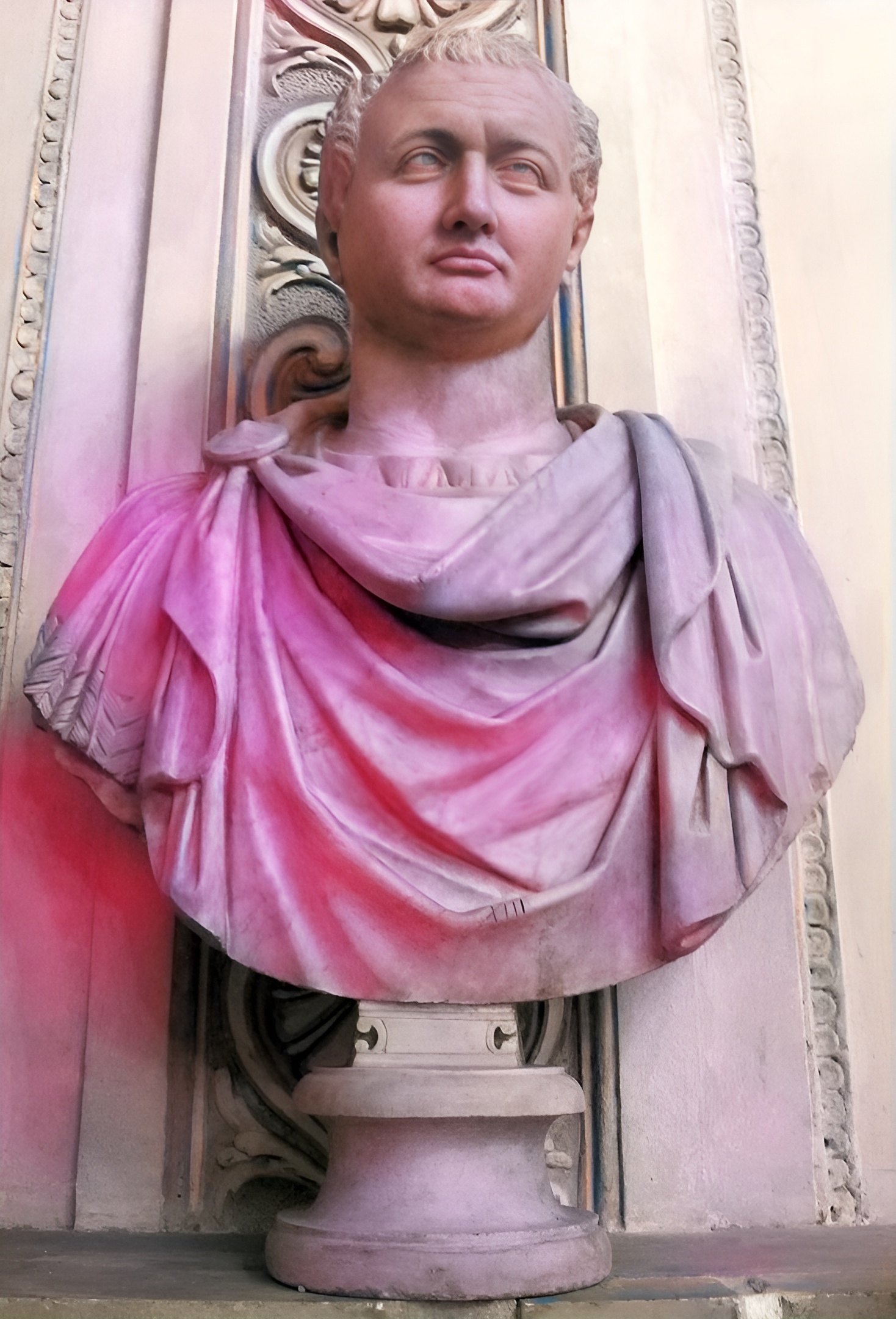 此人正是当时备受百姓爱戴的皇帝提图斯