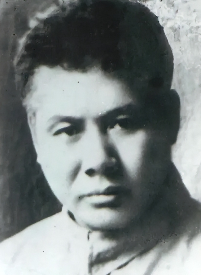 莫雄,原名莫文彬,1891年出生于广东英德的一个农民家庭
