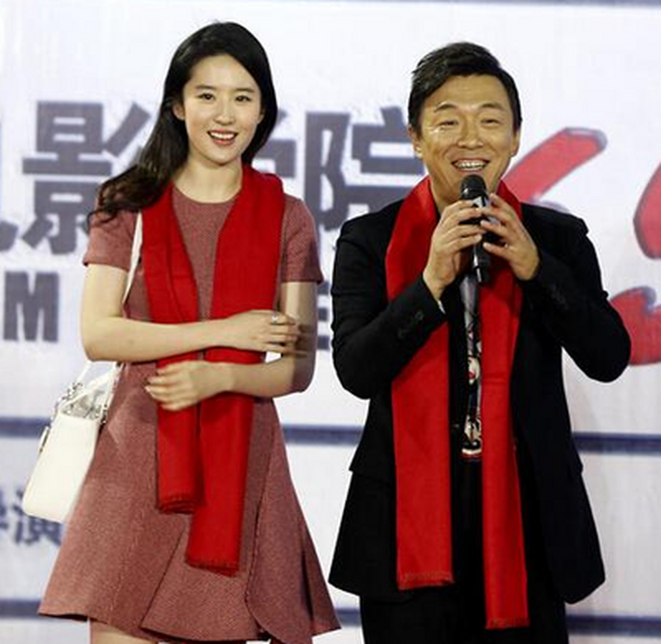 动态连更挑战#   刘亦菲和罗晋确实是大学同学.