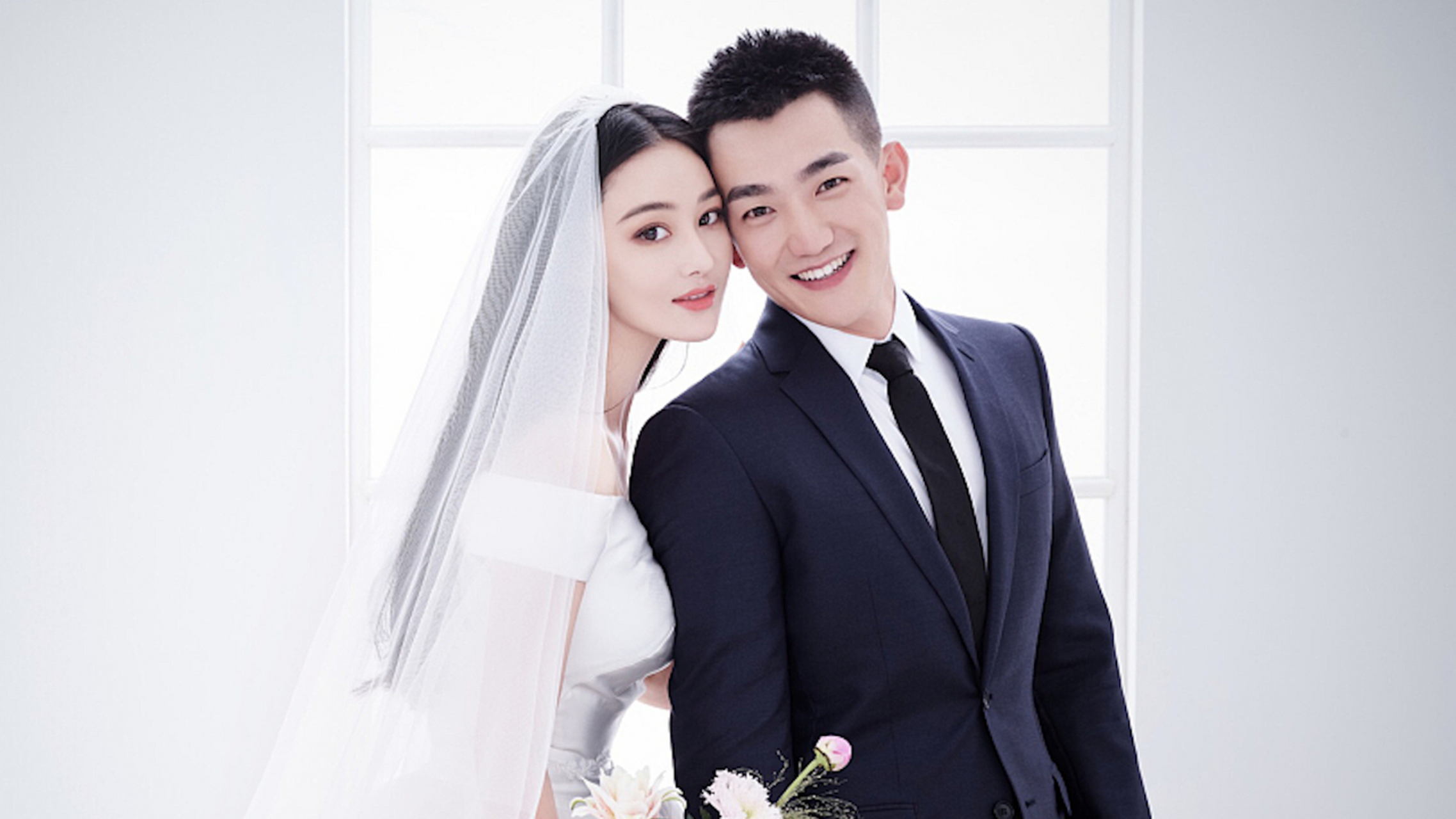 张馨予辟谣老公何捷转业#  张馨予亲自下场,霸气辟谣老公何捷转业