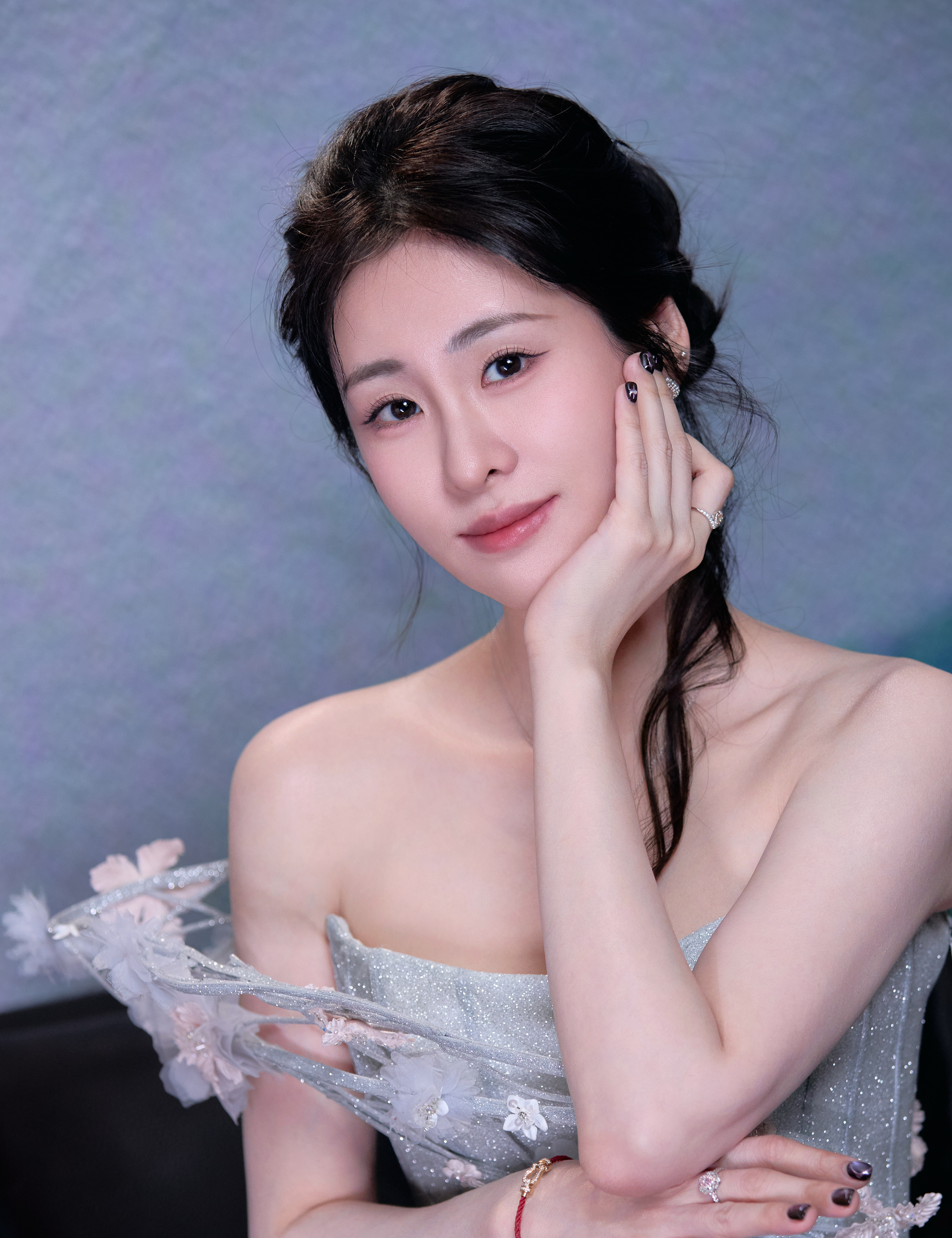 "世间最毒的仇恨,是有缘却无分" 张碧晨为了争《年轮》的"唯一原唱"