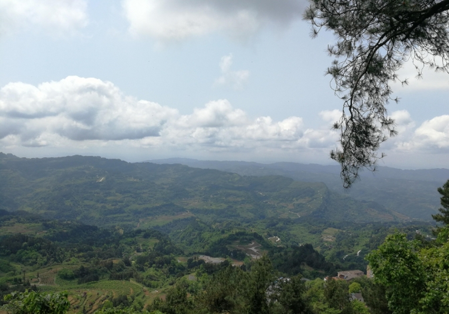 重庆城市漫游#   重庆巴南区有个圣灯山,号称川东小峨眉,山势险峻