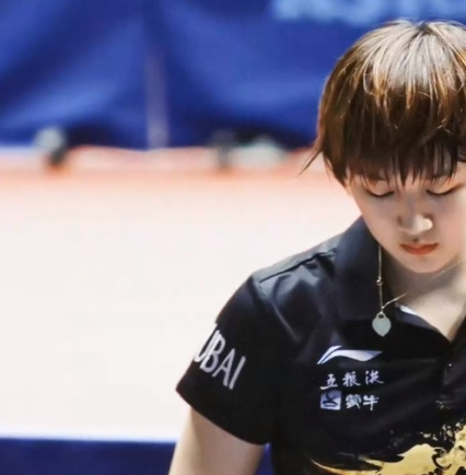 国乒运动员陈梦早期的短发相片,像极了一个乖巧的邻家女孩,又萌又可爱