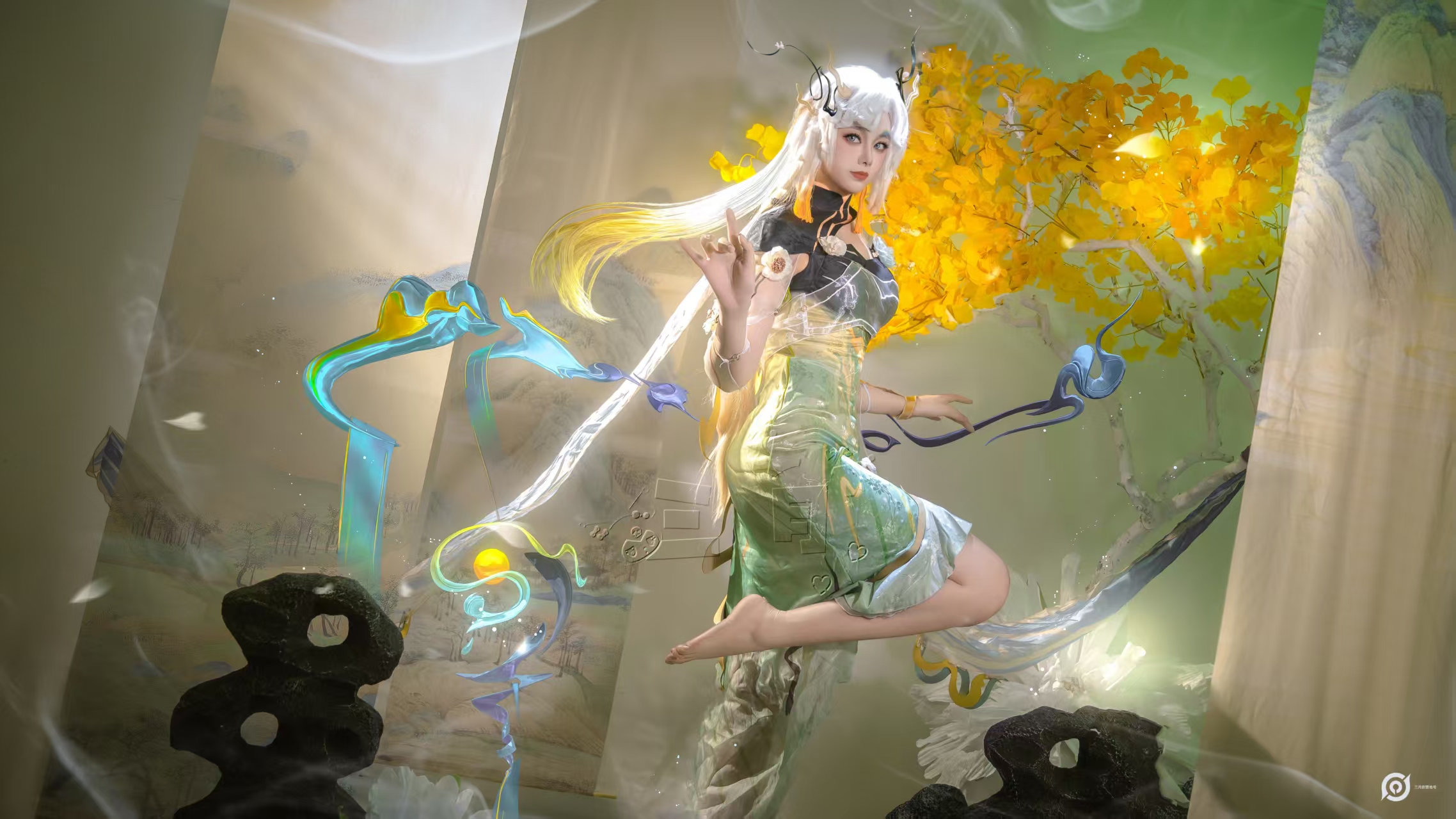 还不快来围观,漂亮的小姐姐哦~ coser:三月的营地号 #小白闯峡谷