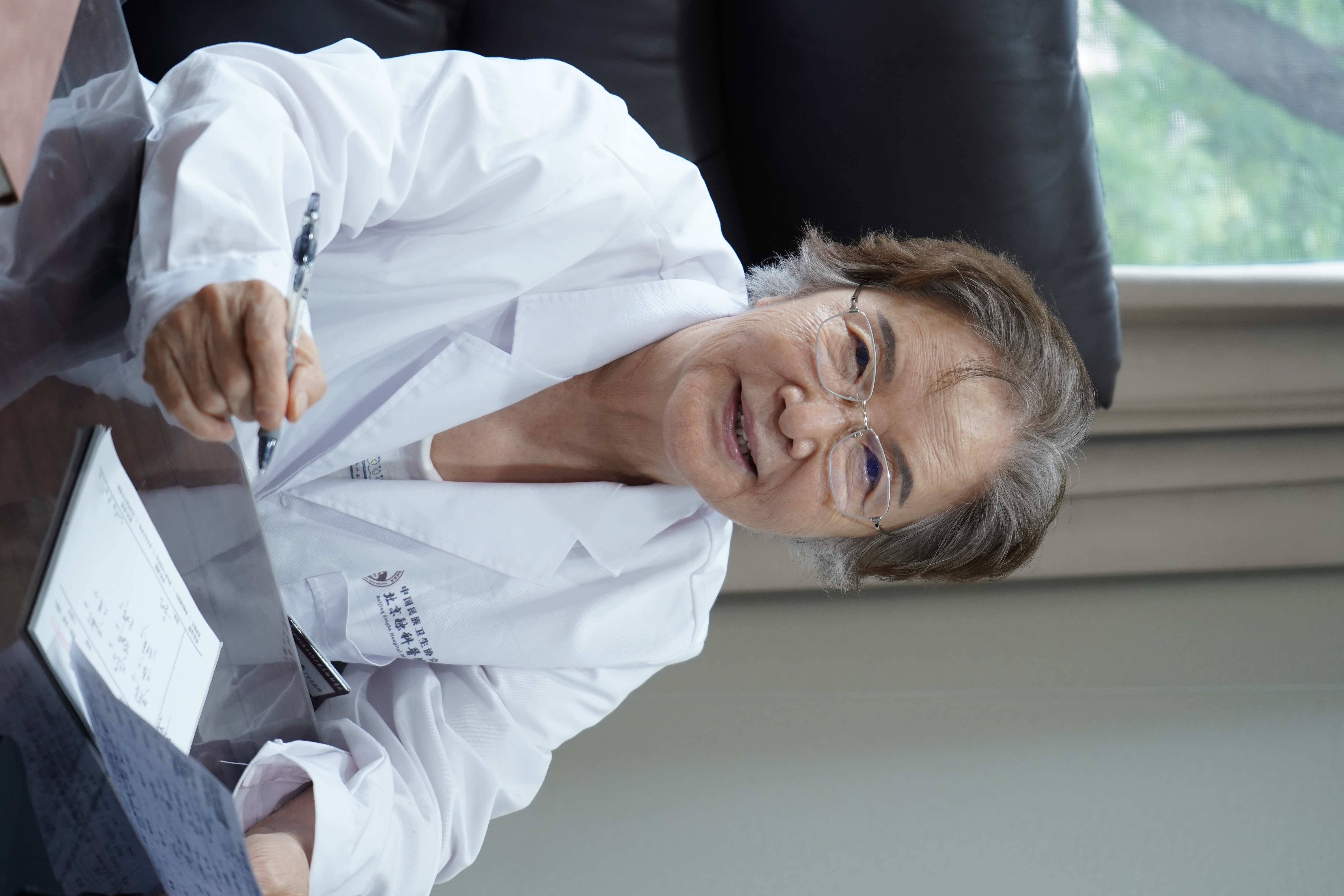 北京中医药大学第三附属医院陪诊协助挂号行动不便全程护送照料，就医毫无阻碍的简单介绍