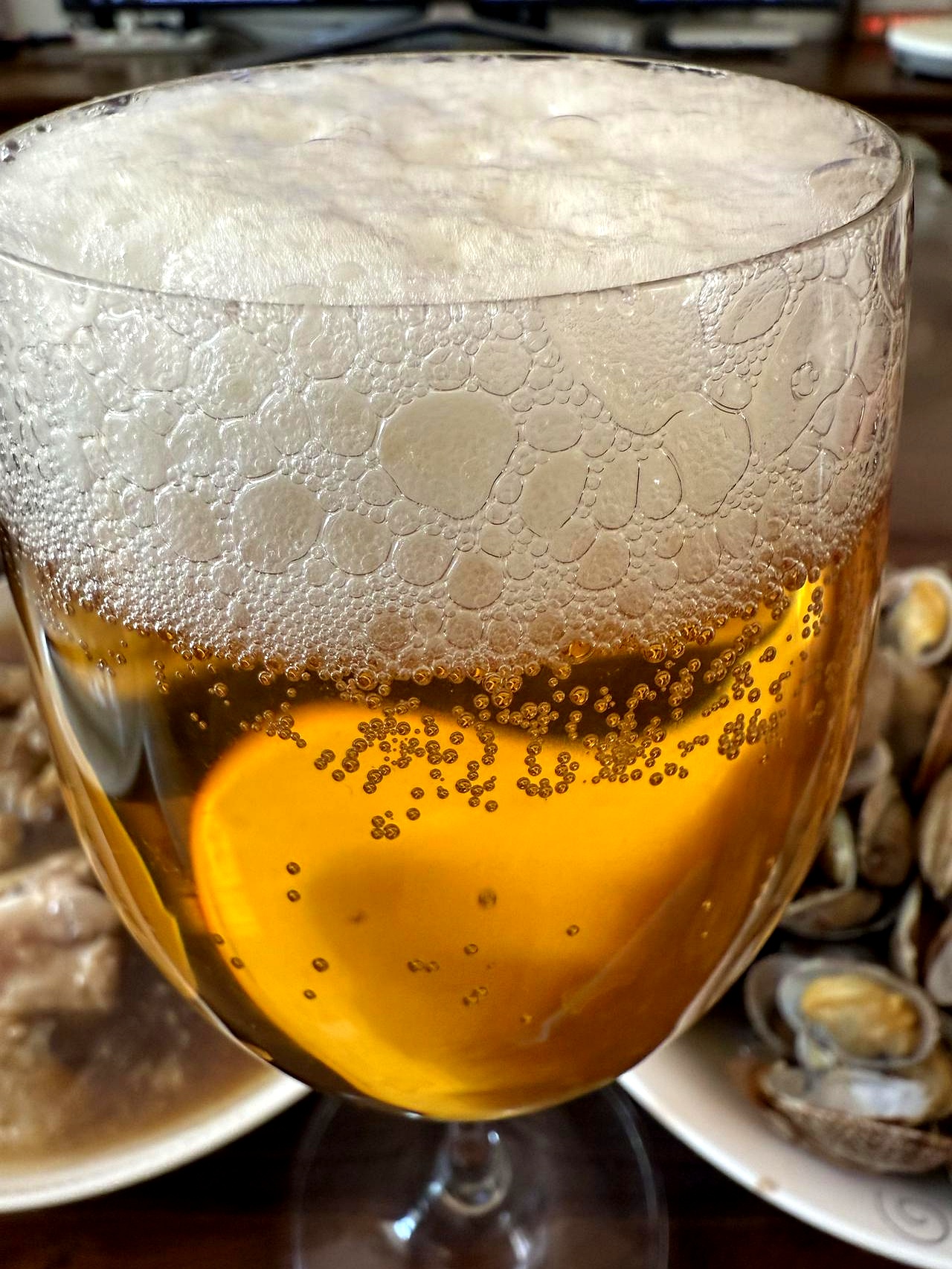 超市猪蹄搞活动189元一斤蛤蜊6块钱一斤白菜才8毛9茄子1块3毛9