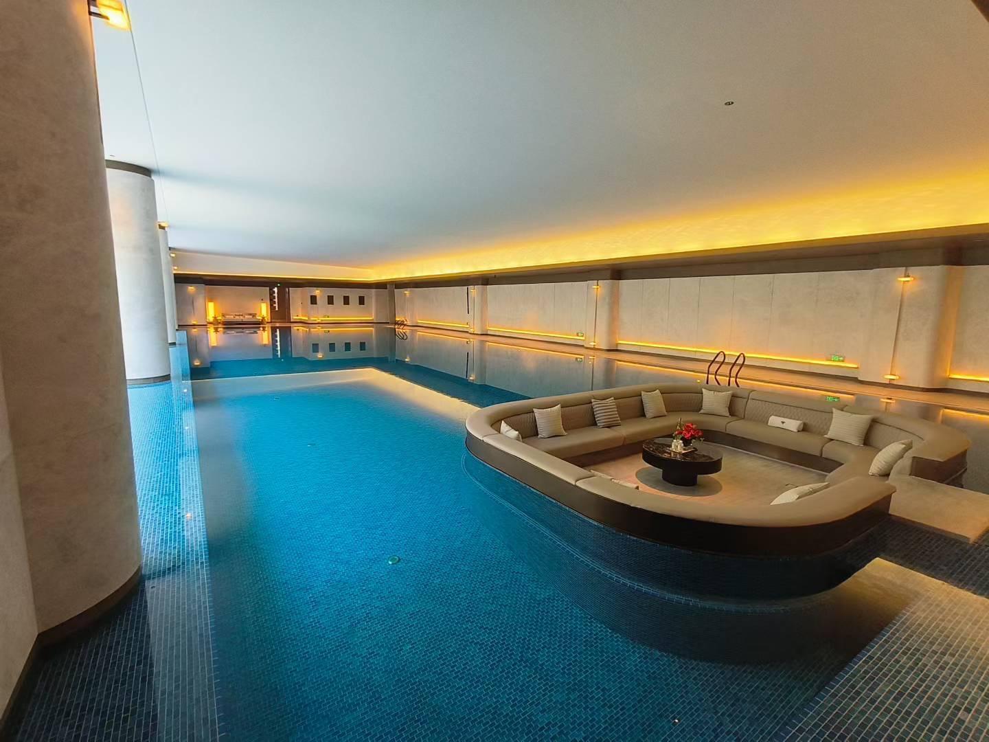 我前面那几位家长,刚一开口就让我长了见识,真的