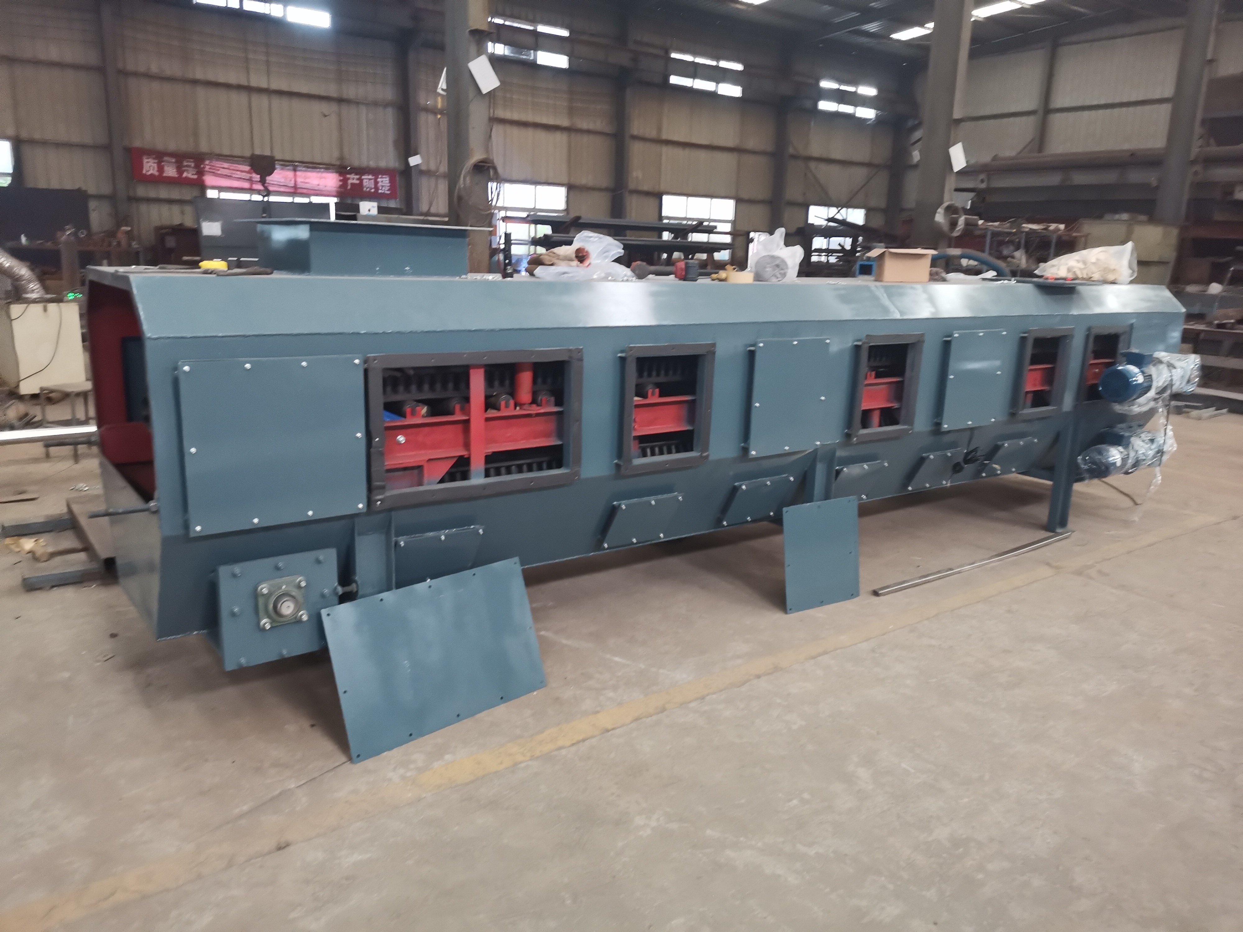 称重定量给煤机作为现代燃煤发电系统的核心输送设备,其技术先进性