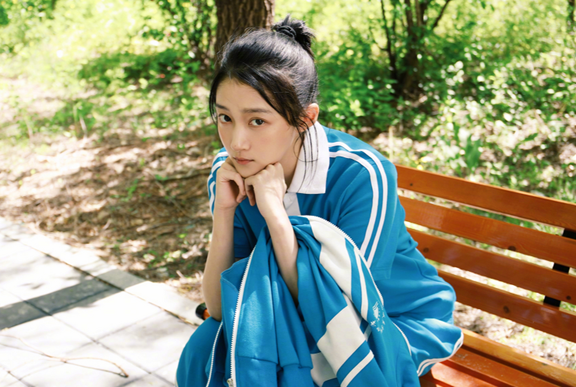 关晓彤的校服照