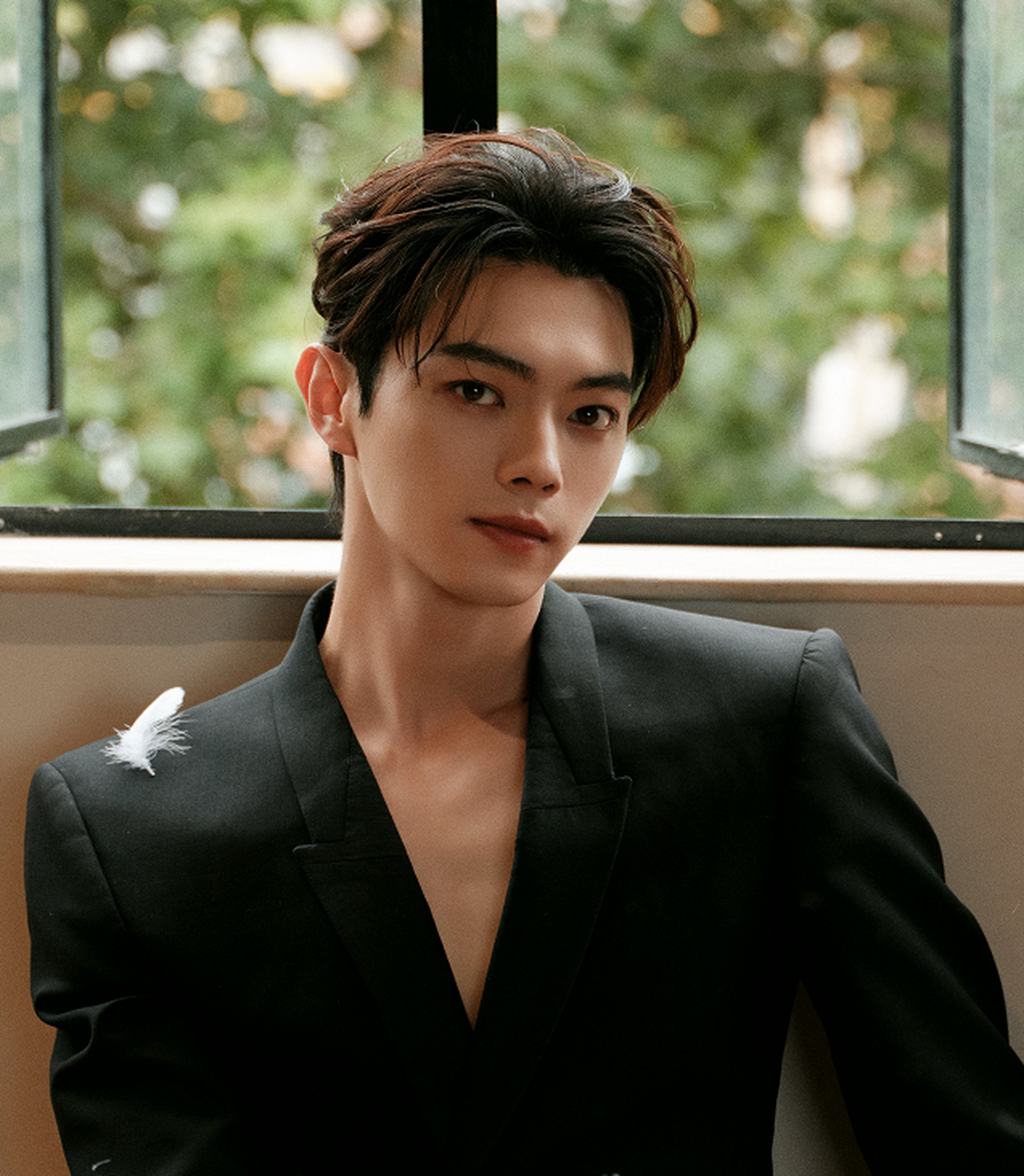 许凯的西装照,nice不?