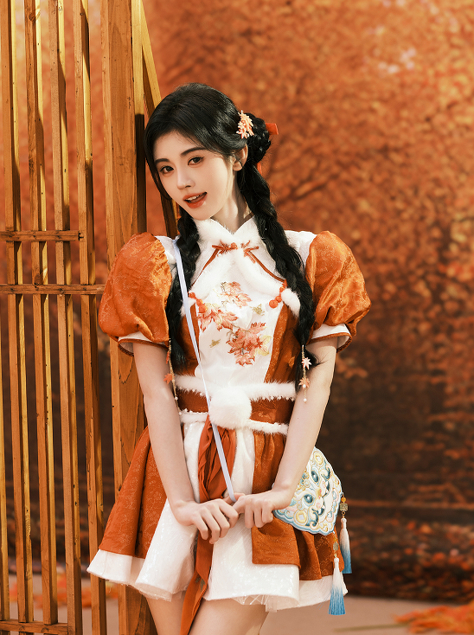 鞠婧祎的古风照,现在看更有感觉