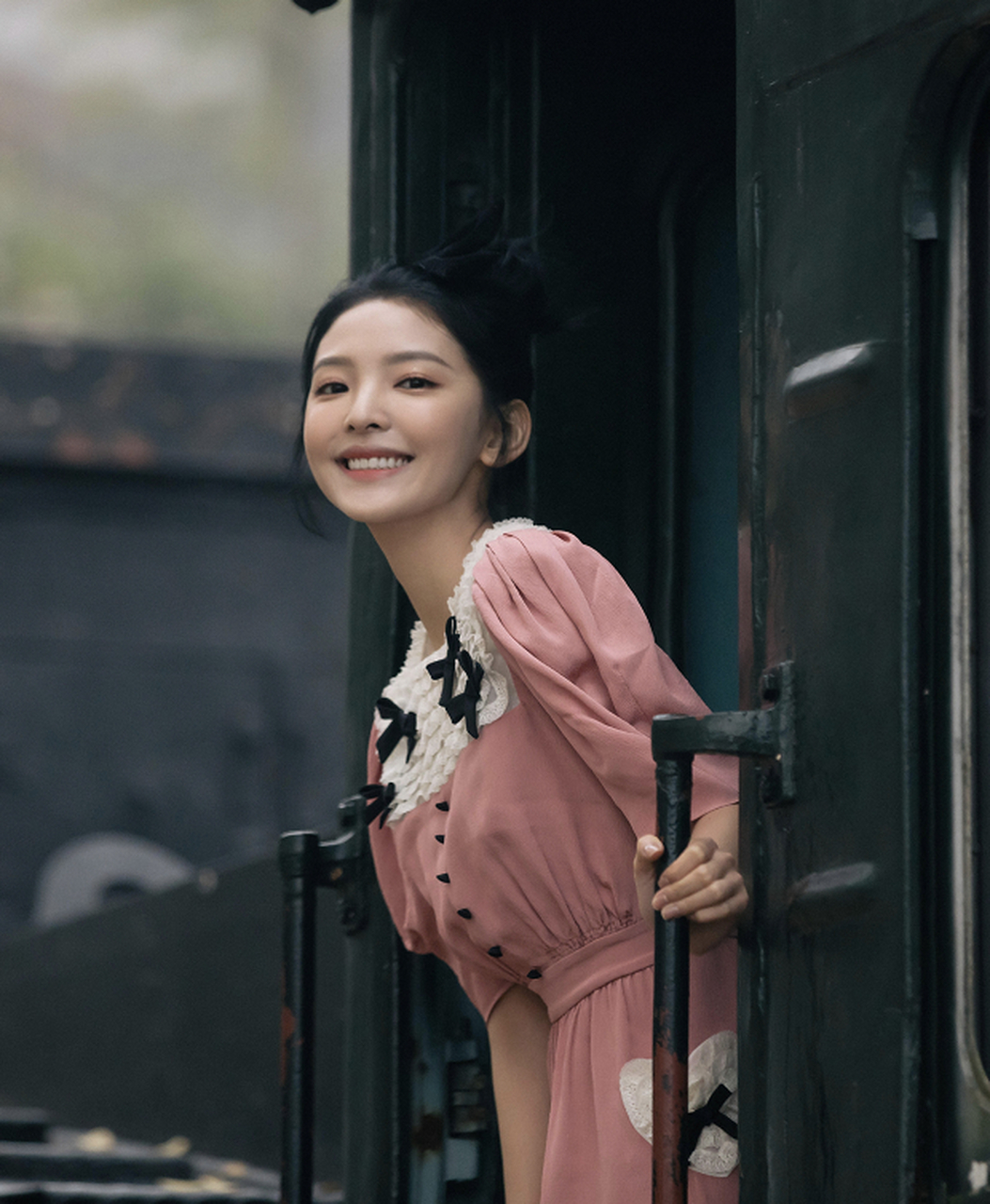 章若楠的复古美照