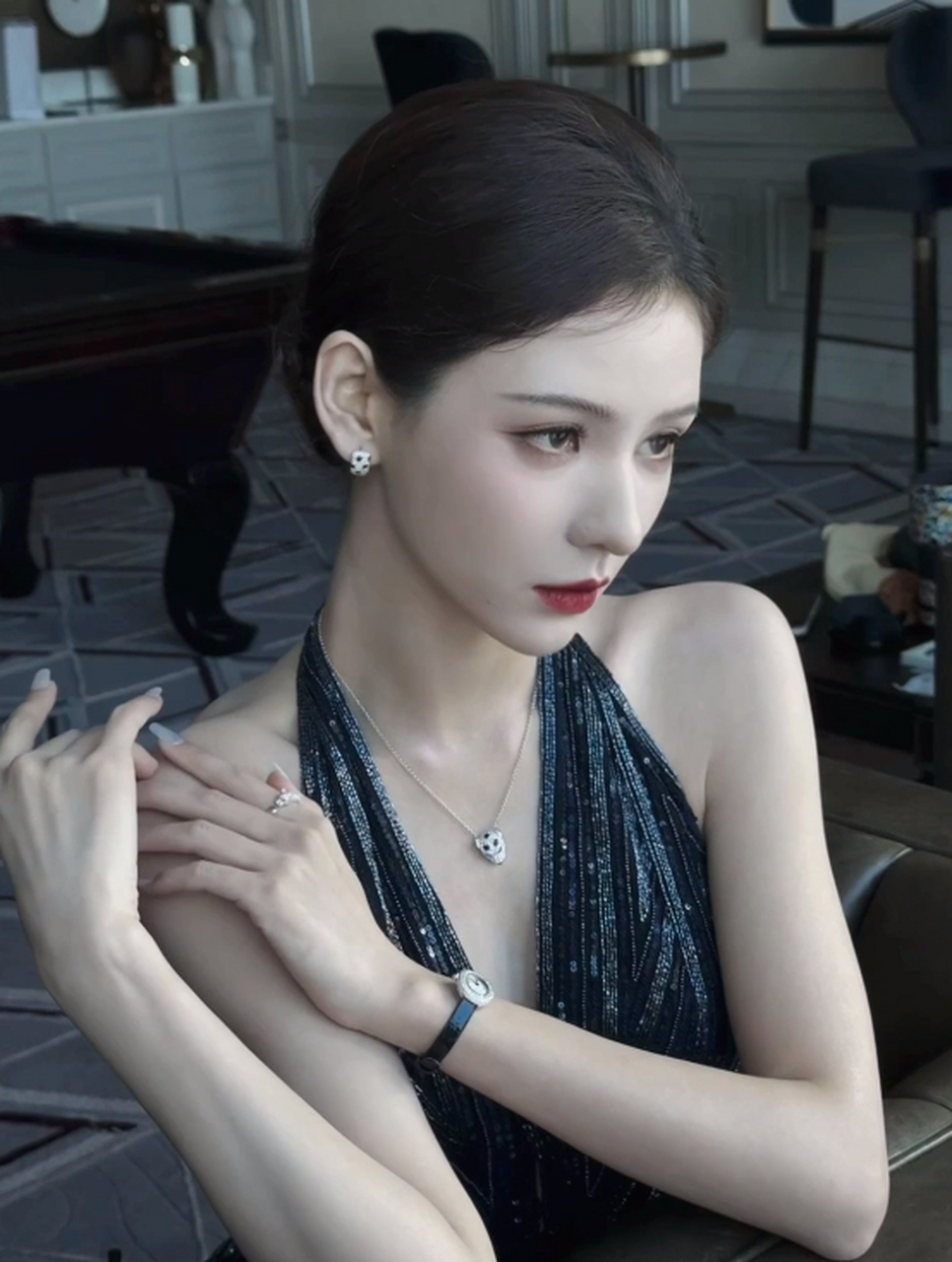 张予曦的这套礼服,感觉如何?