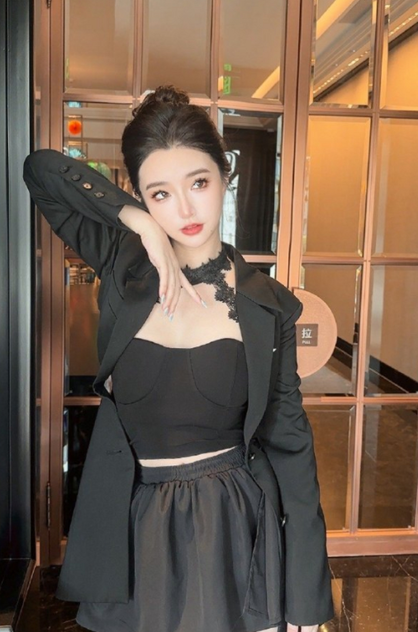 体育主持人郭珺