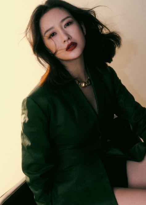 王鸥的杂志新封!