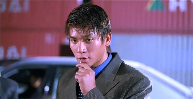 的大丧,也是一夜七次被人打的双腿发软的何勇,更是桀骜不驯的十九哥