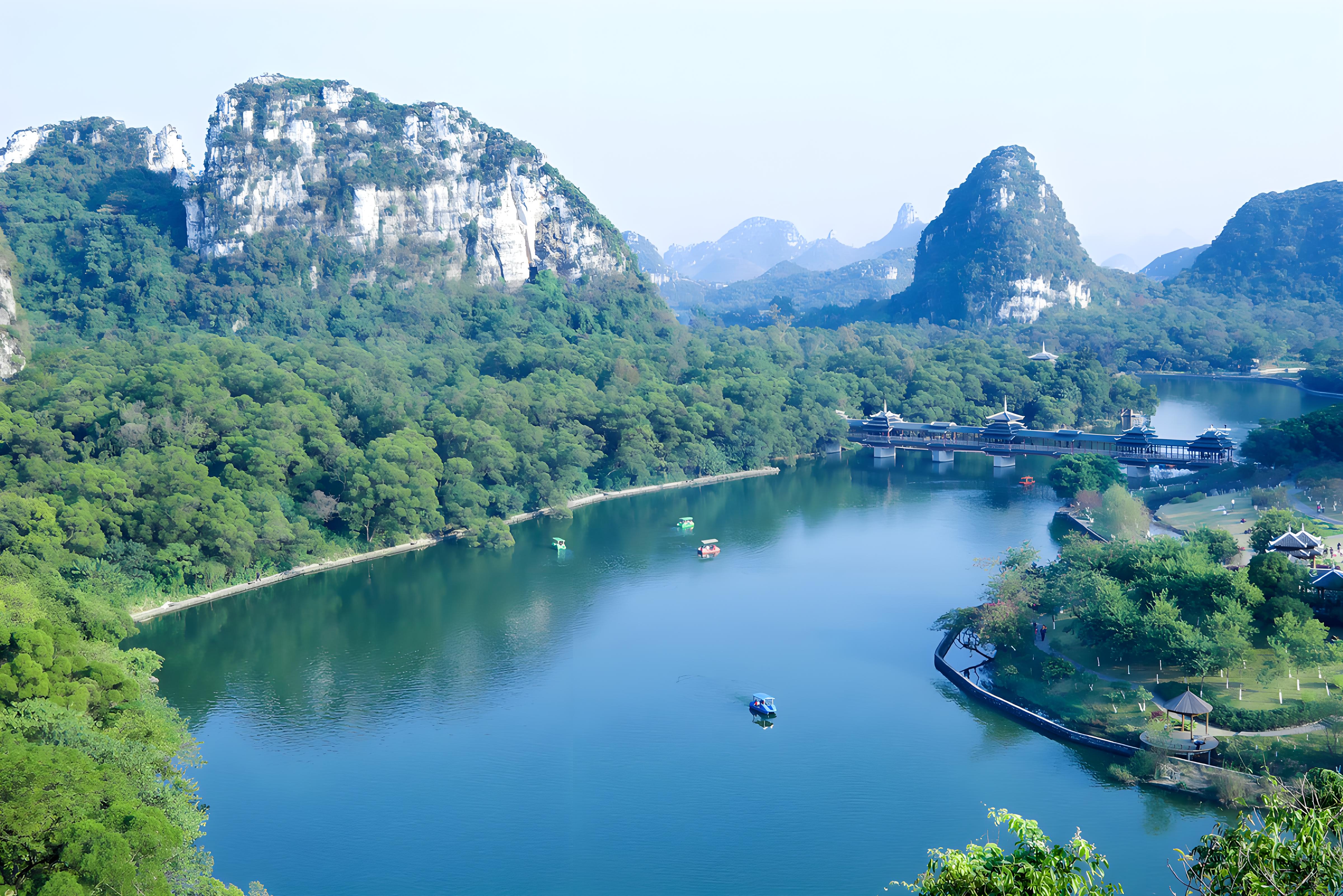 柳州,这座位于广西壮族自治区的城市,以其独特的喀斯特地貌,丰富的