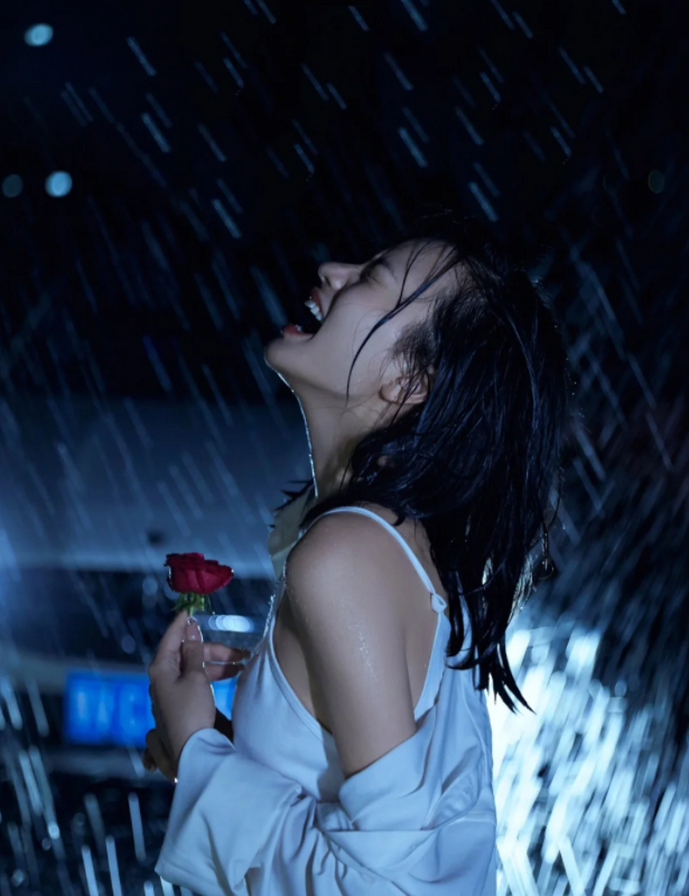 虽然伤感,却很现实的深夜情感文案 1,不联系!是我最后爱你的方式!