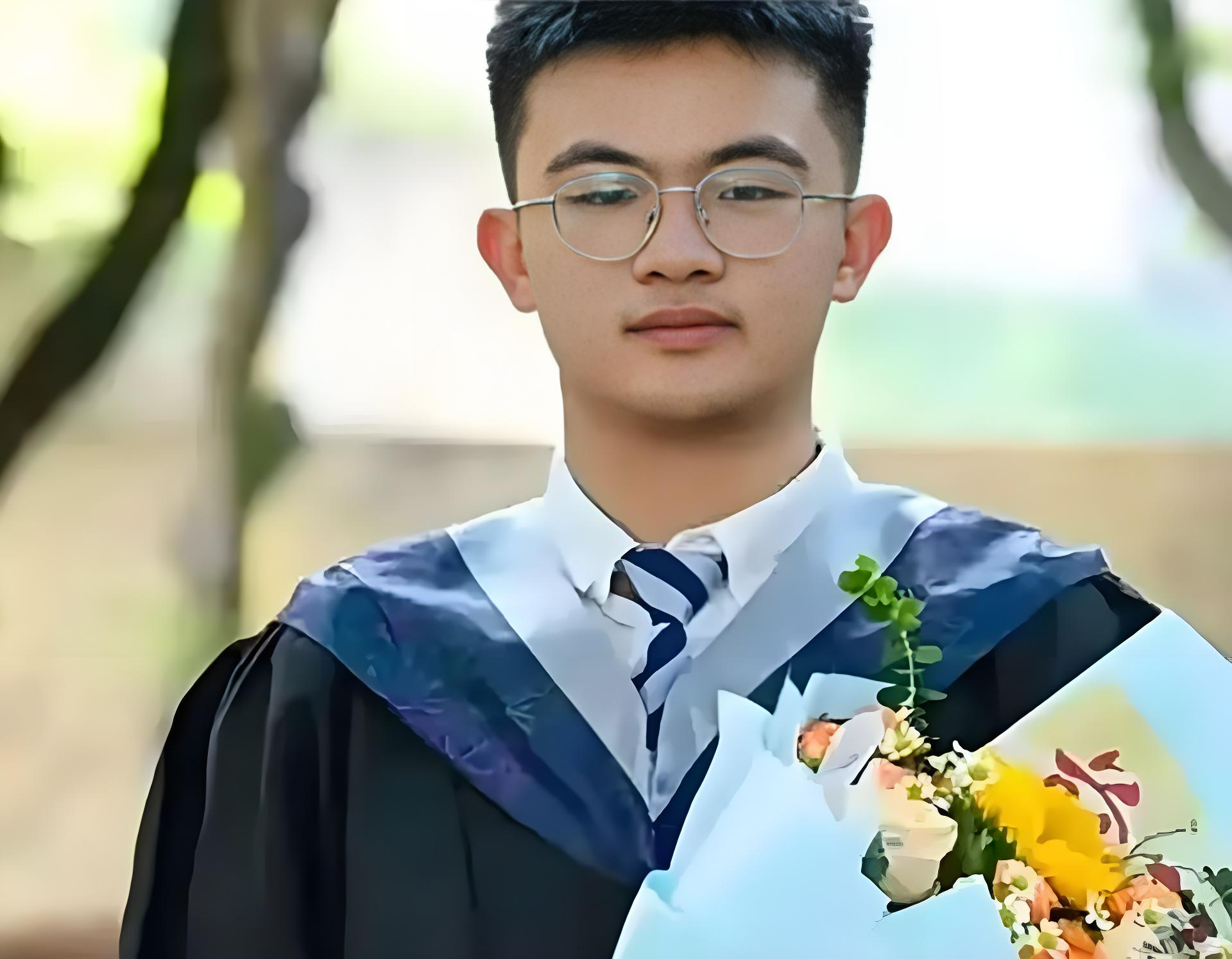 高考677分,你会选哪所大学?清华?北大?复旦?