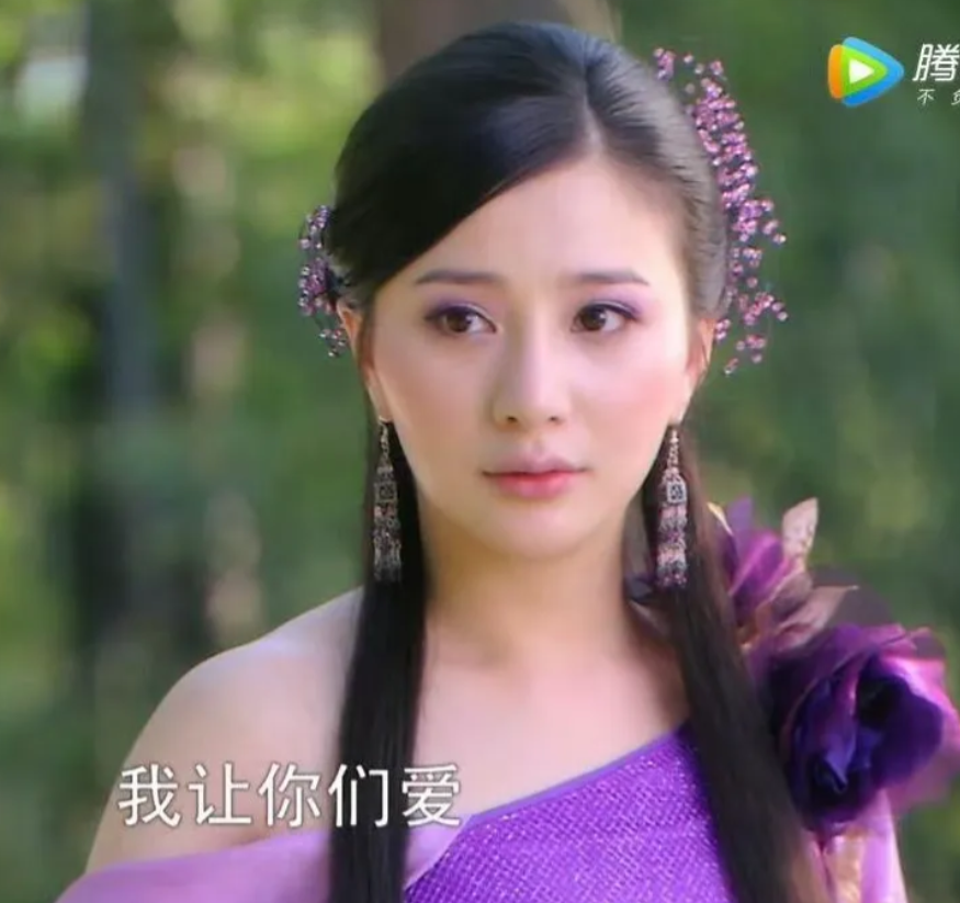 只是看她演戏的时候表情很僵,甚 熊乃瑾青云志熊乃瑾熊乃瑾秀倩蒲洋