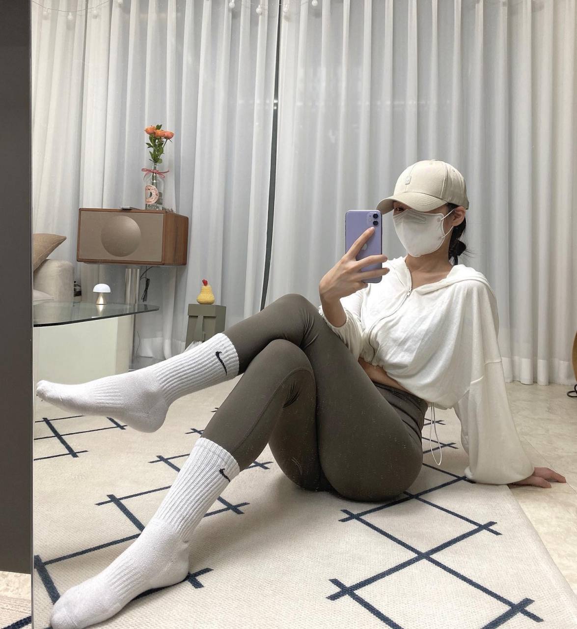 足球运动员如何进行单腿深蹲训练?