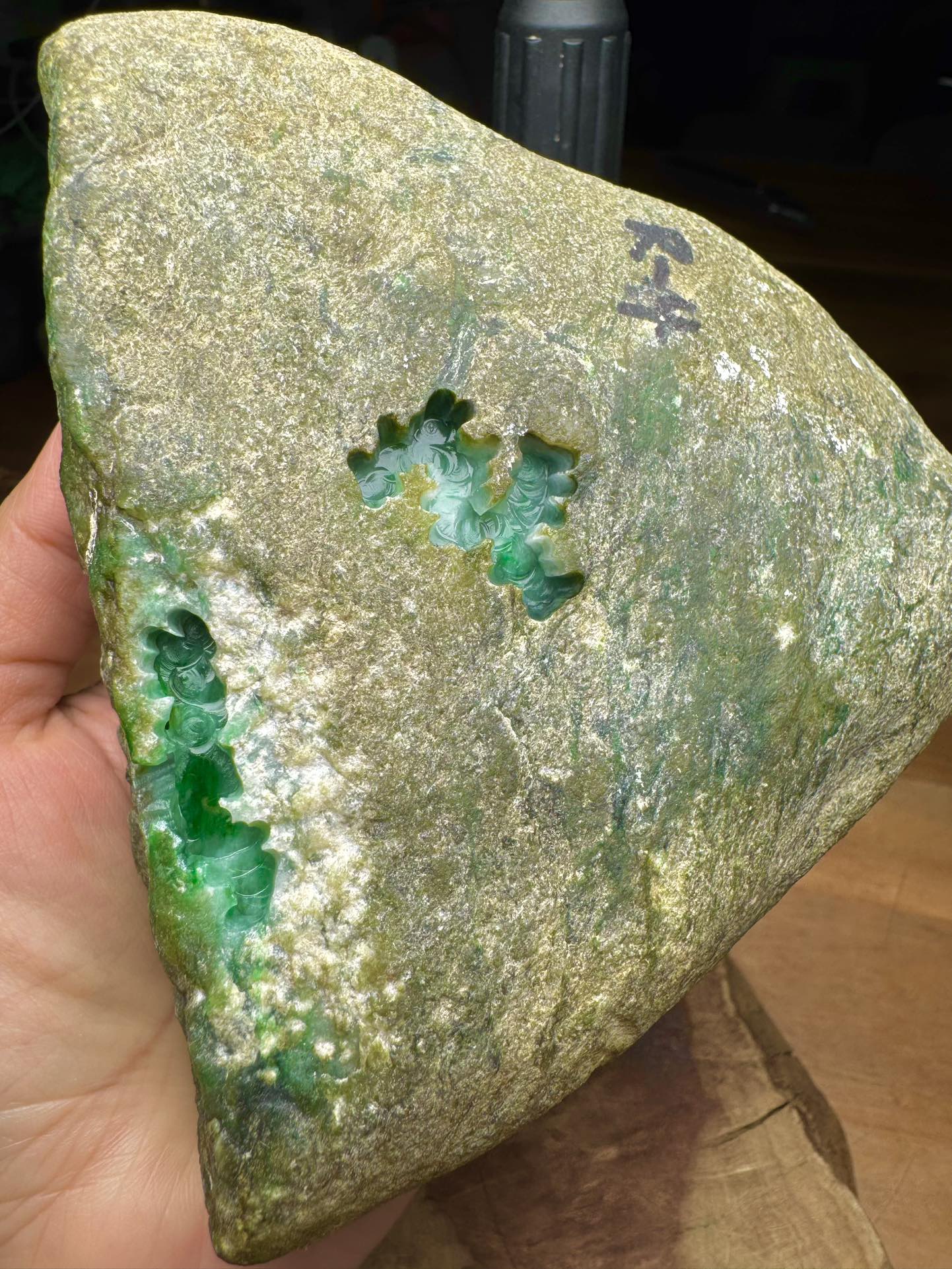 点击头像看直播# #翡翠原石#翡翠原石,是大自然的珍贵宝藏,每一块都