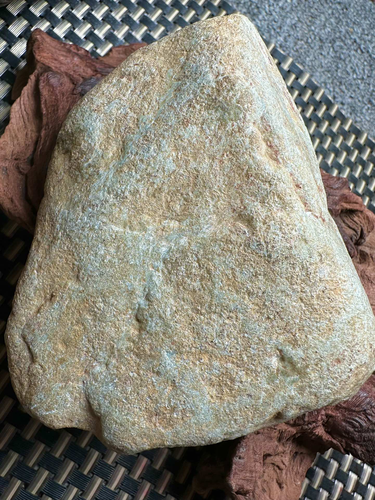 点击头像看直播# #翡翠原石#翡翠原石,是大自然的艺术珍品