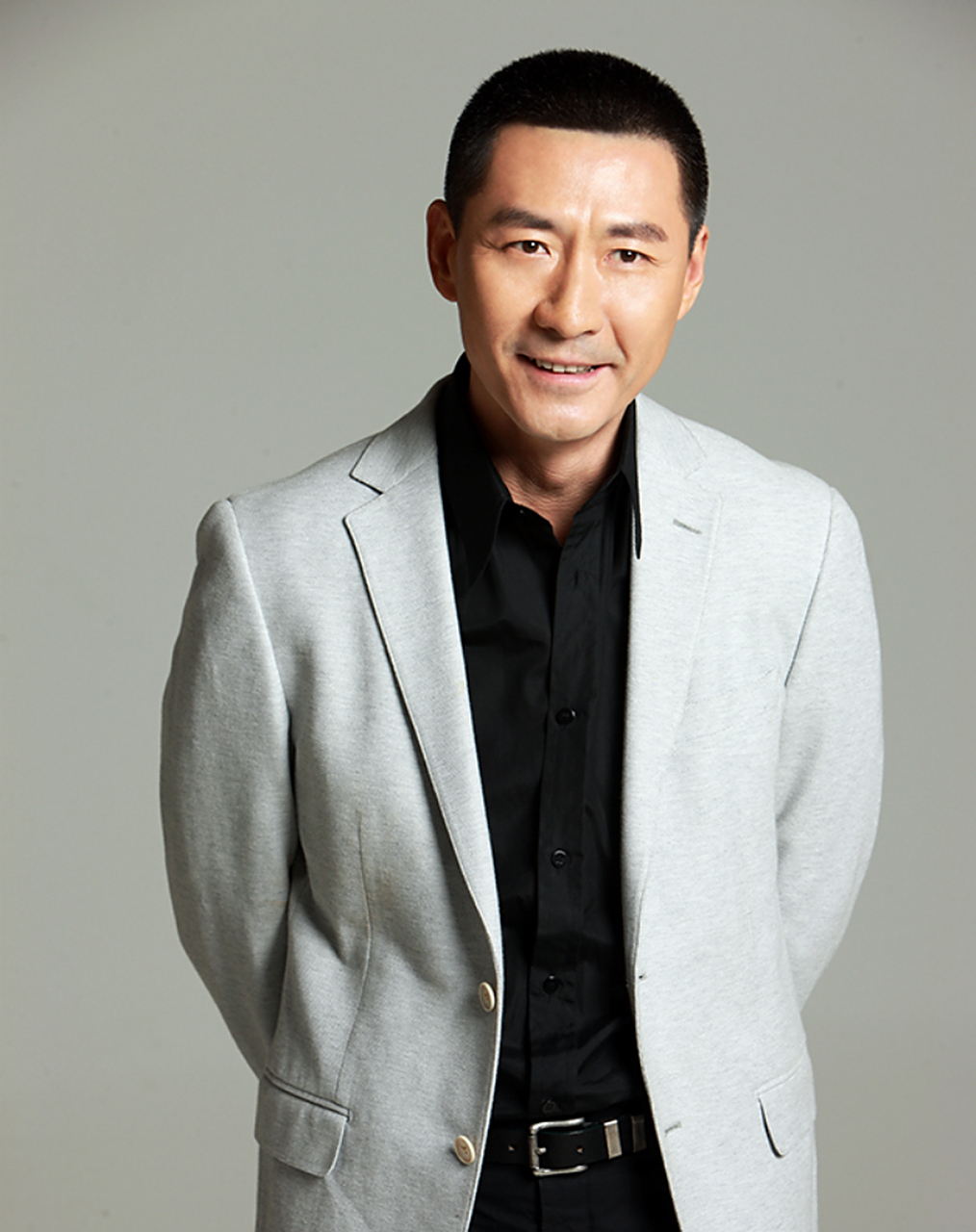 演员张子健说,我本来也没有什么功夫,却拍了不少动作戏,大家都以为我