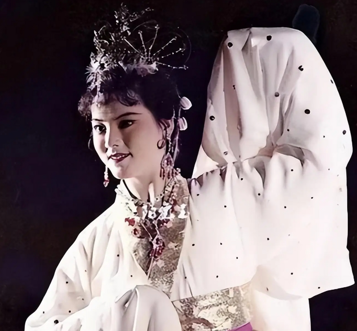 演员袁枚说,红楼梦播出之后,也有人说陈晓旭不算太漂亮,有些非议,我就