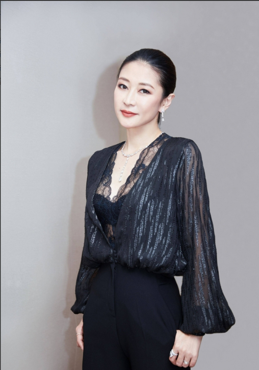 福建十大女明星: 第1名,梁静:福建省福州市人 第2名,陈秀丽:福建人 第