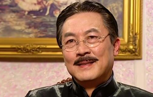 秦五爷的那一巴掌,会让依萍明白,在外讨生活的不易