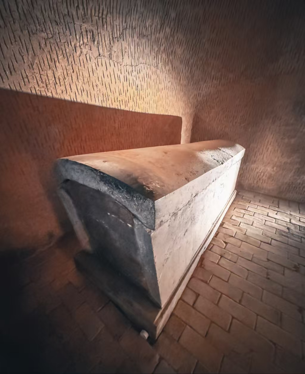 古墓博物馆的探秘之旅