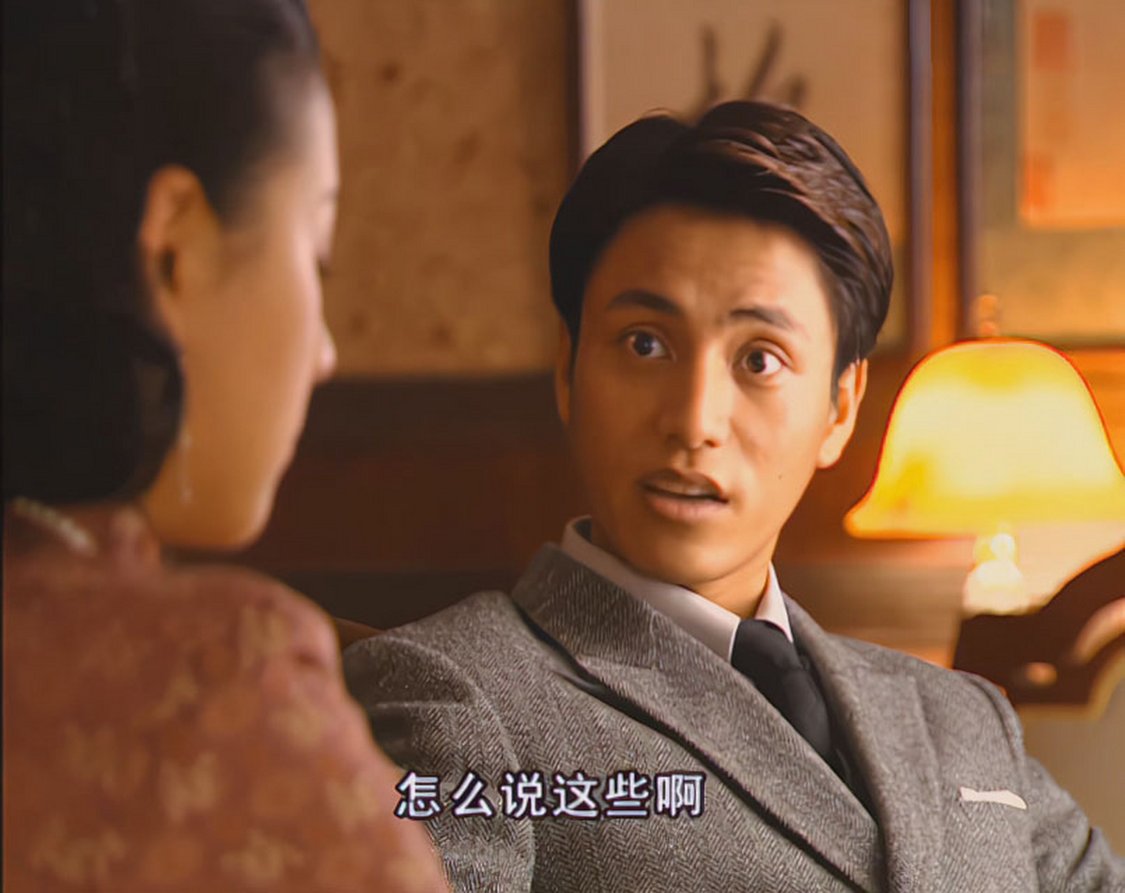 当初金燕西娶冷清秋,就是想着冷清秋家世不如他,以后他胡闹冷清秋也