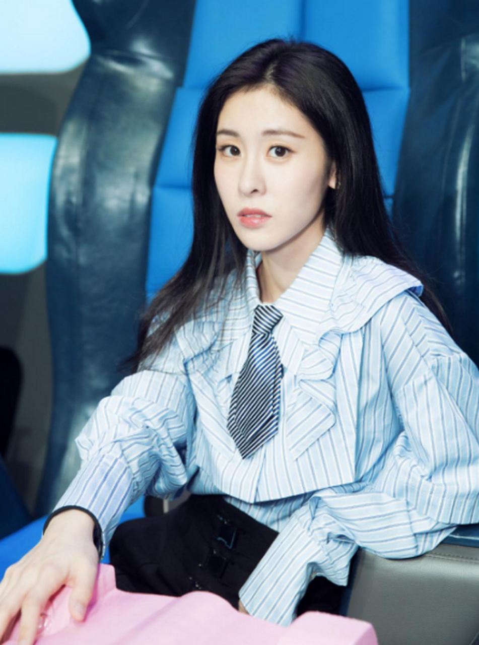 张碧晨不在孩子面前提及"爸爸"这个称呼,因为华晨宇在孩子成长过程中