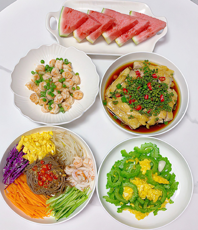 一日三餐,粗茶淡饭