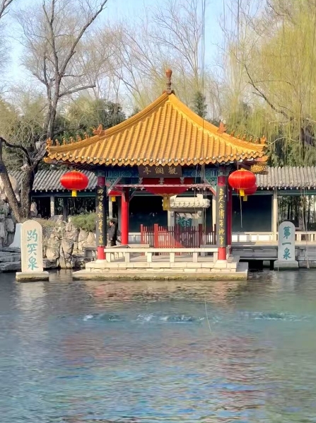 去参观一 大明湖南门图片大明湖那个门离曲水亭街近趵突泉在哪个市