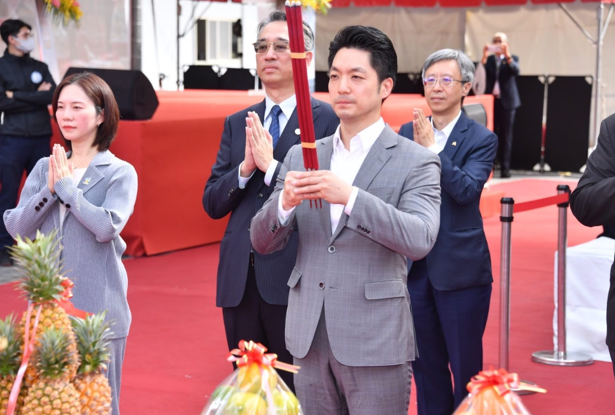 中国台湾省,蒋经国的孙儿蒋万安,参加捷运剑南路站多