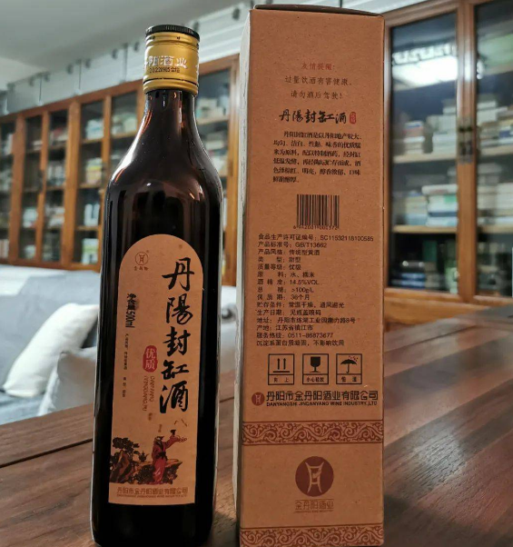 江苏历史很久,文化也特别丰富,而且,江苏酿酒的传统也