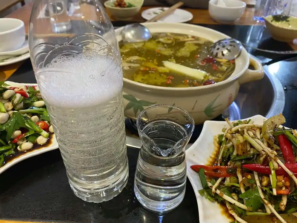 为什么感冒喝白酒好了