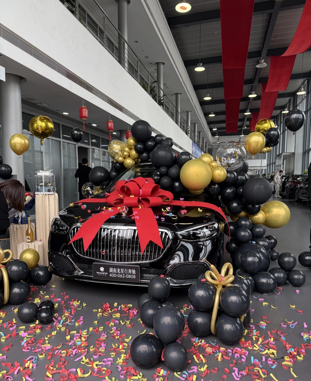 夫妻俩年收入200万,税后能买迈s480吗?