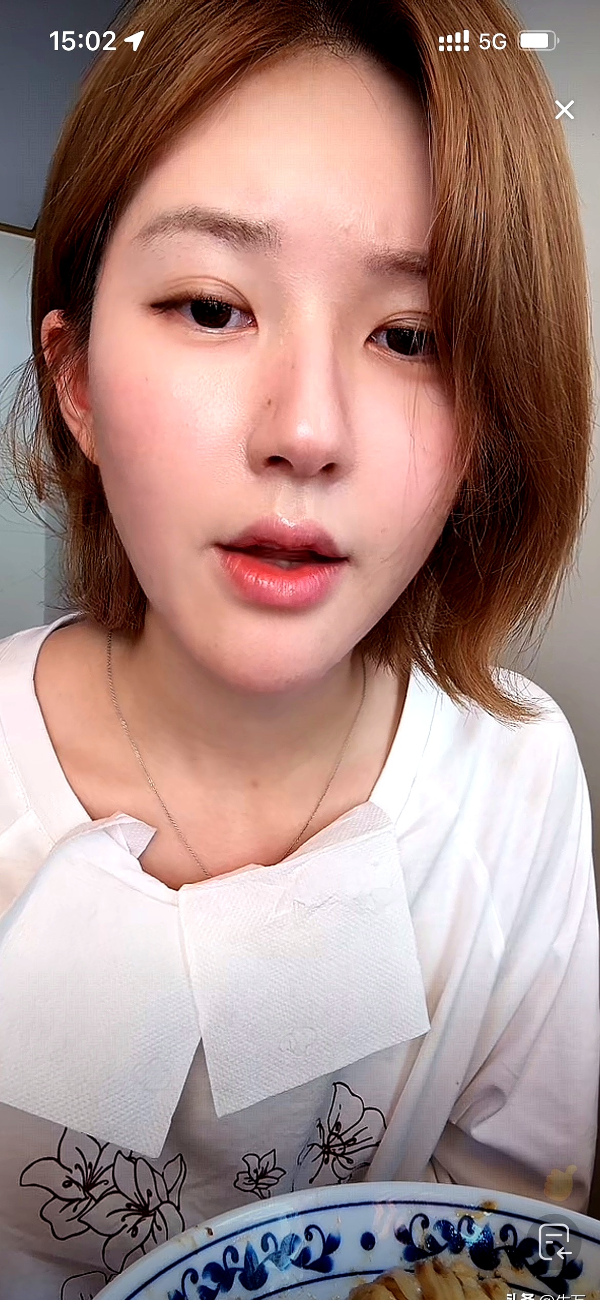 今天下午,赵露思在直播间和大家见面,她提到自己是个成都女孩,从17