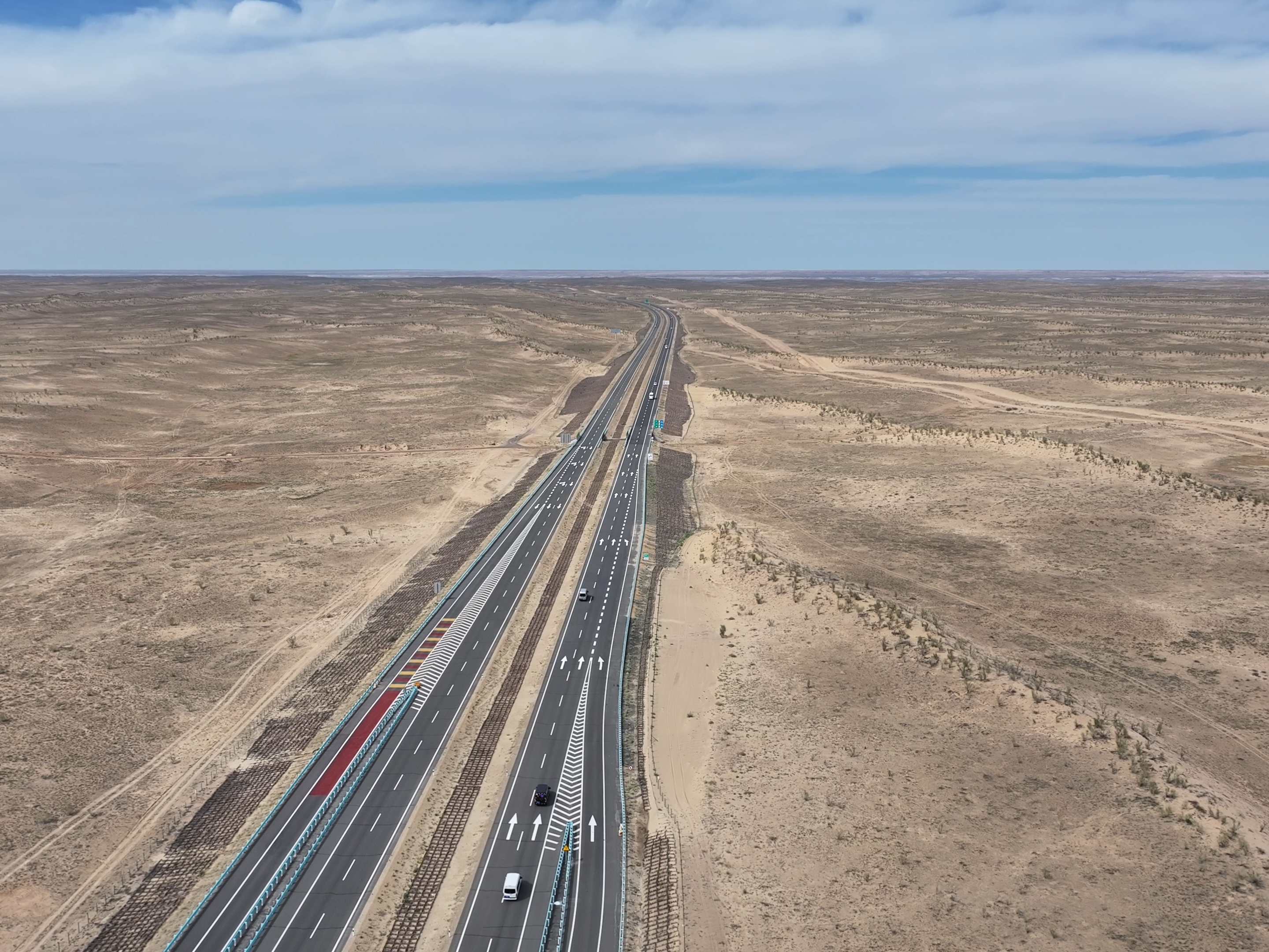 "于是,我们就来了! 今天我们的目的地是阿勒泰地区的福海县