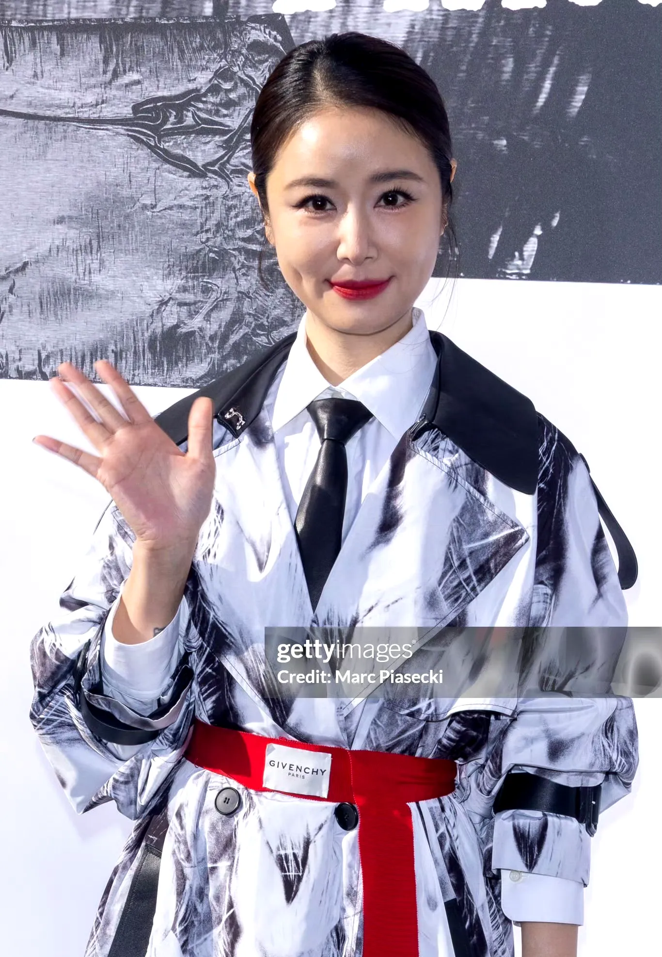 现在最可能崩溃后悔的应该是林心如吧