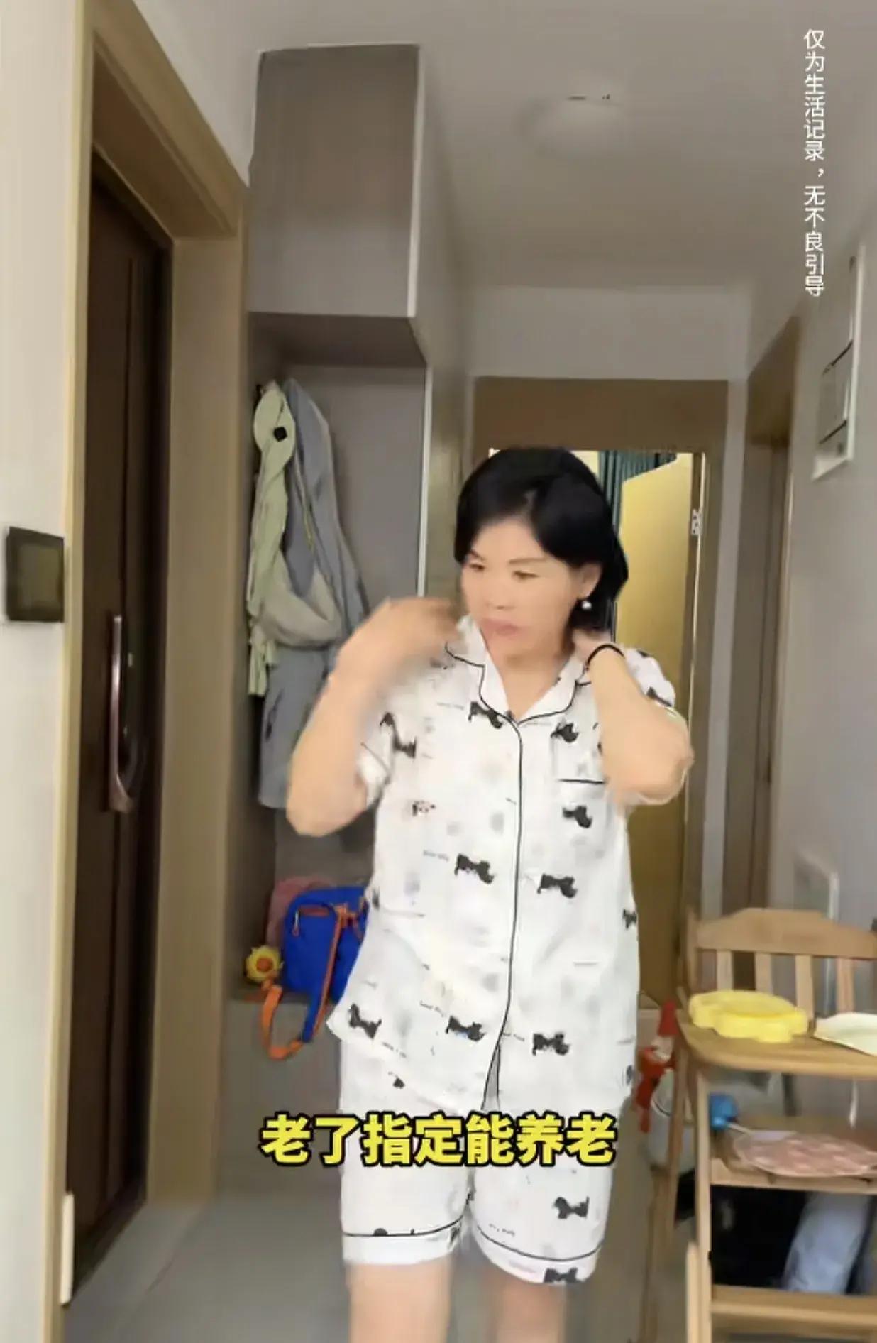 自愧不如玉米粒妈妈太能干了堪称保姆界的佼佼者