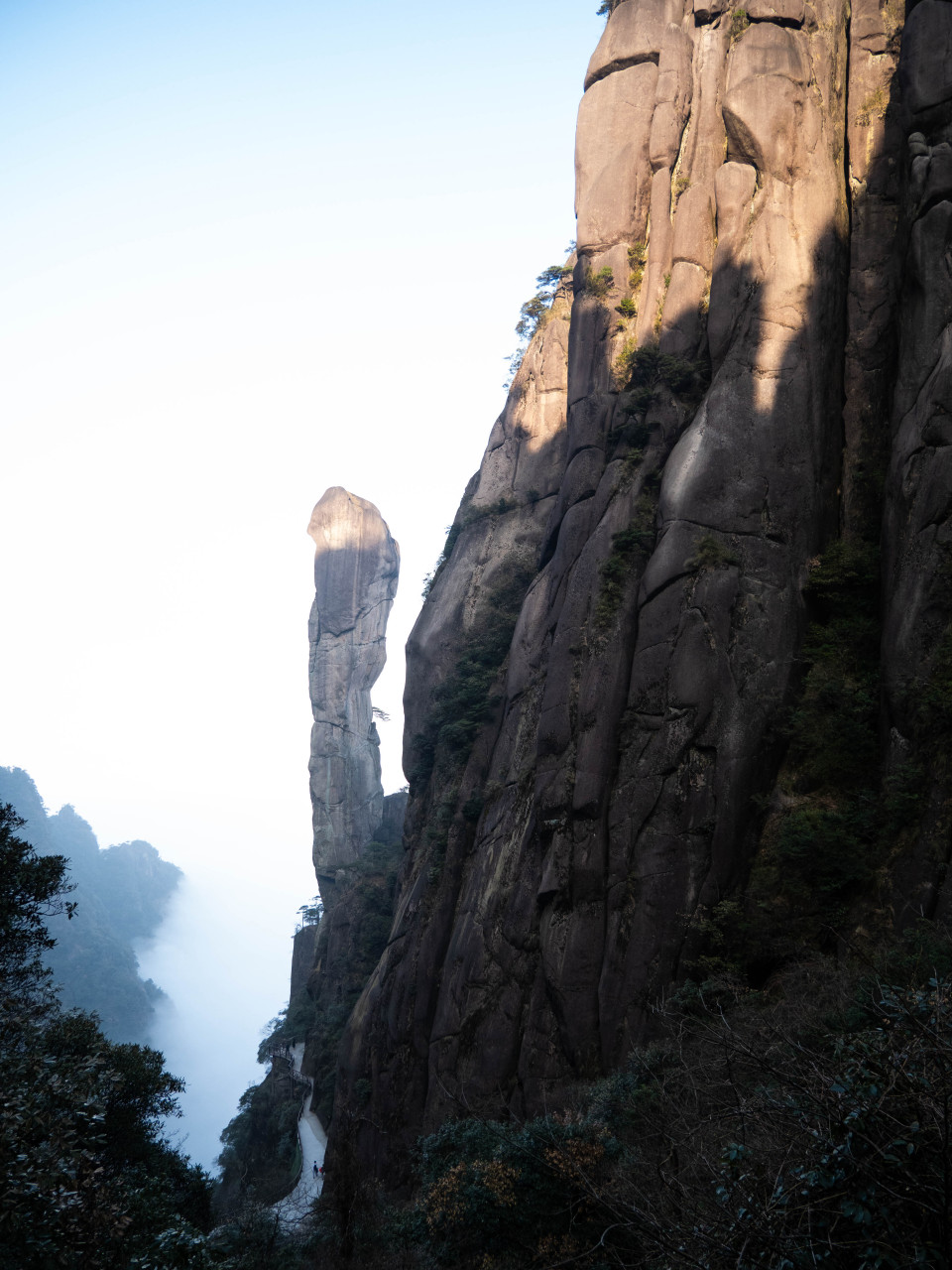 江西印像之:三清山"巨蟒出山 三清山,是江西的旅游名山,而三清山之