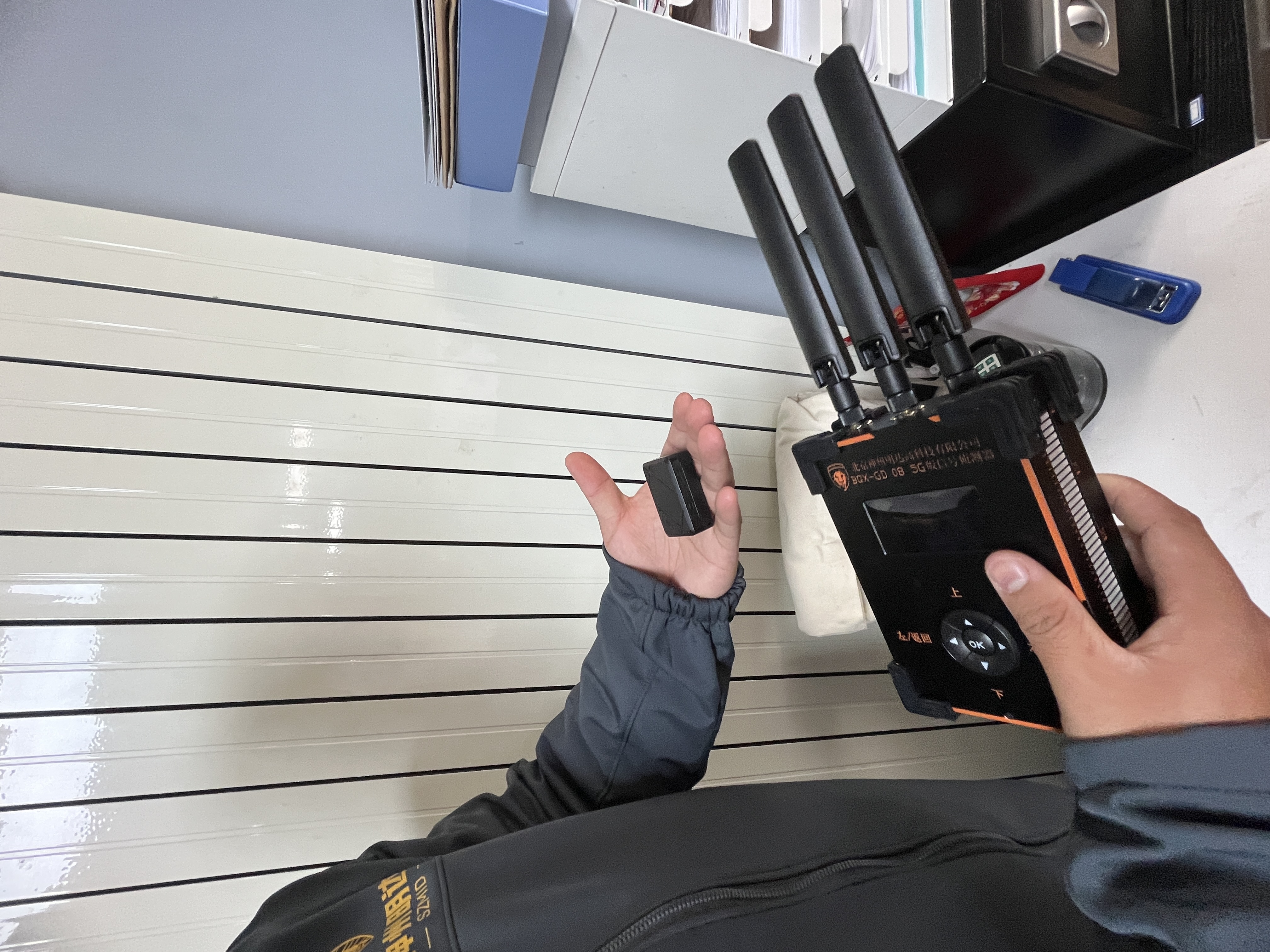 北京反窃听检测服务检测内容:各种窃听设备,针孔摄像头,gps定位,24