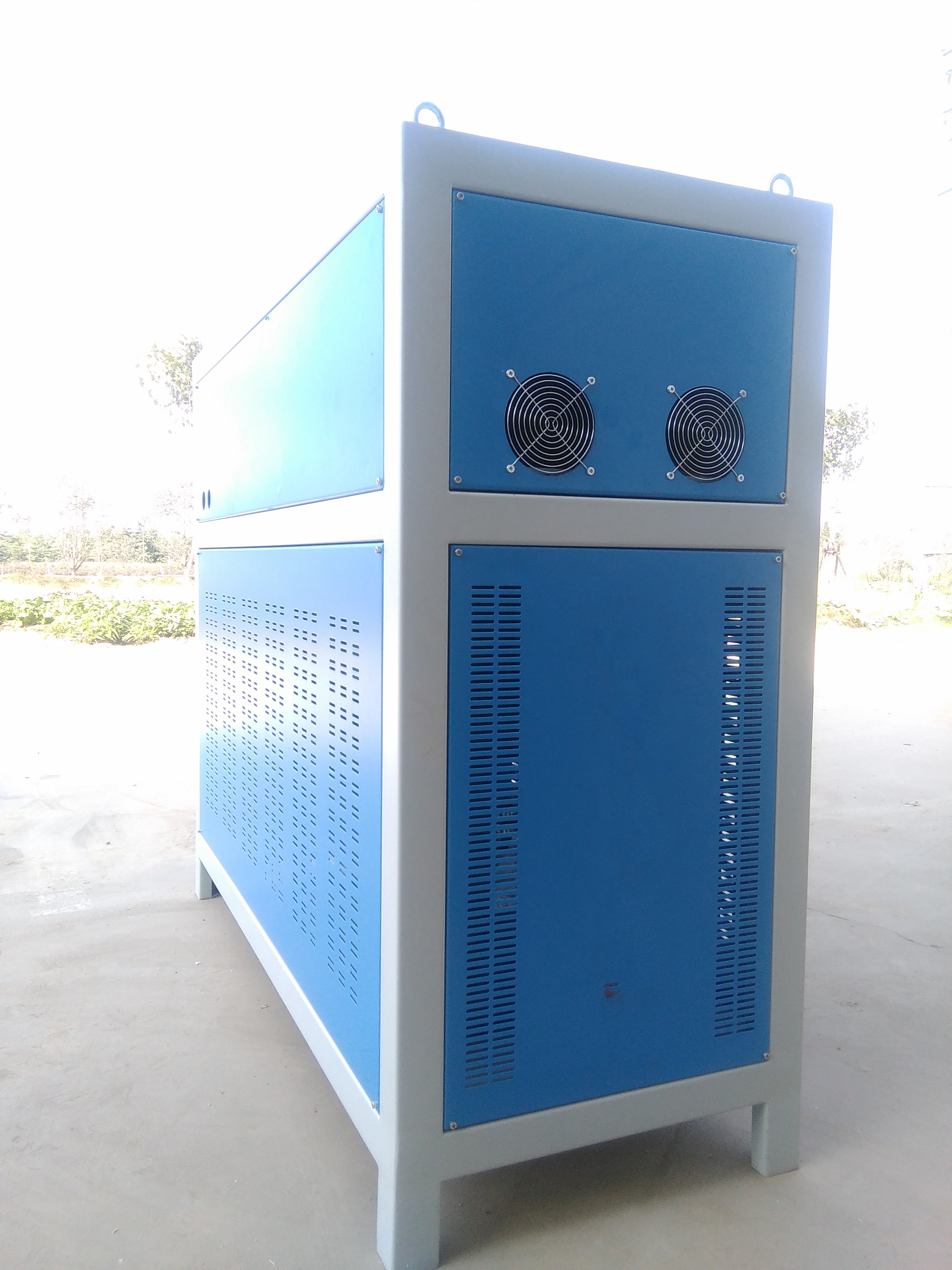 河南电磁感应热风炉的n多好处你知道几个 家人们,今天来唠唠河南电磁