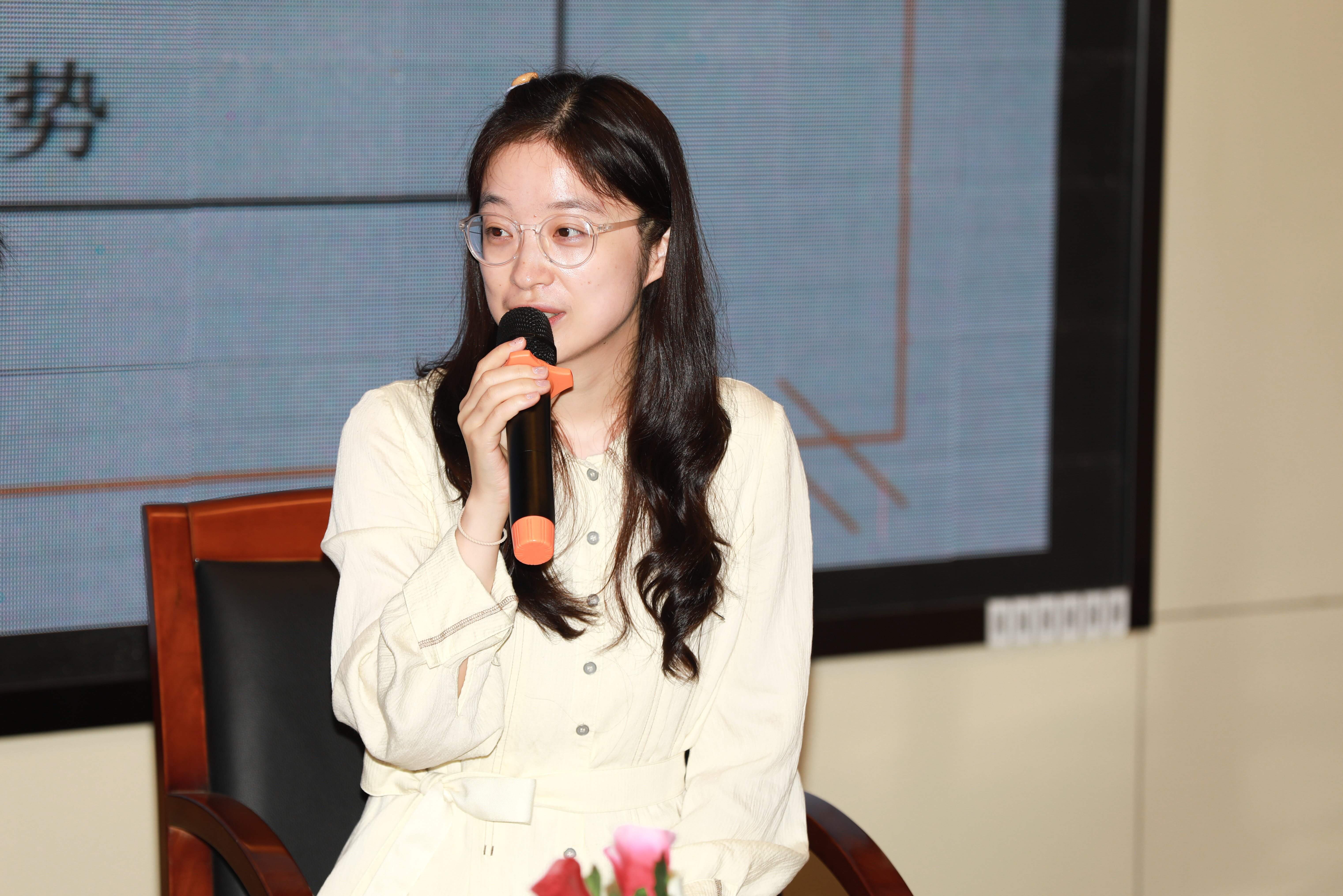 与新疆部分地州教研手拉手活动在南京仙林外国语学校伯乐中学隆重启幕